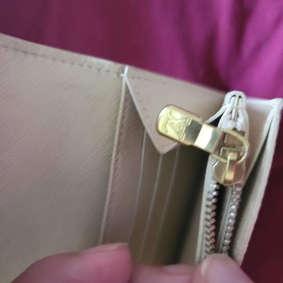 Louis Vuitton Checkered Wallet - Picture 6 of 11